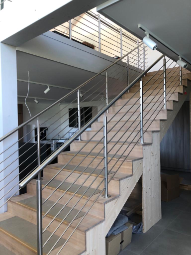 Treppengelaender-Stahl